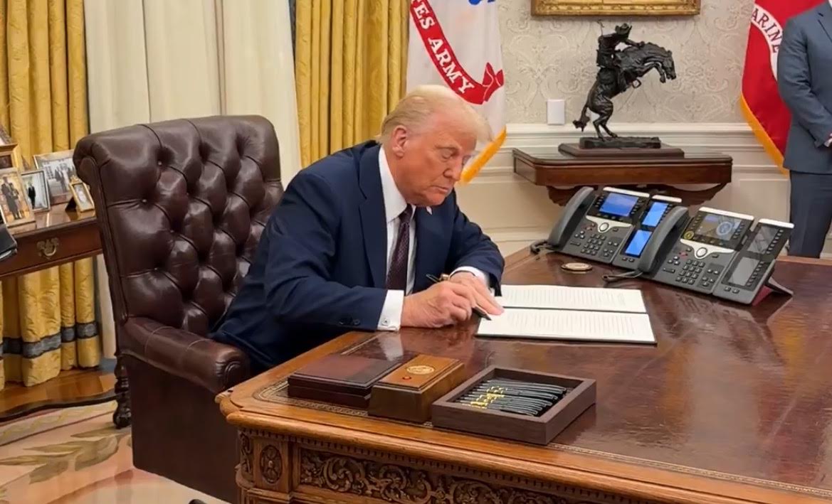 Secret Blue State Resistance Agreement Leaked - Pact Between 22 States to Resist Trump's Plan to End Birthright Citizenship | The Gateway Pundit | by Cristina Laila