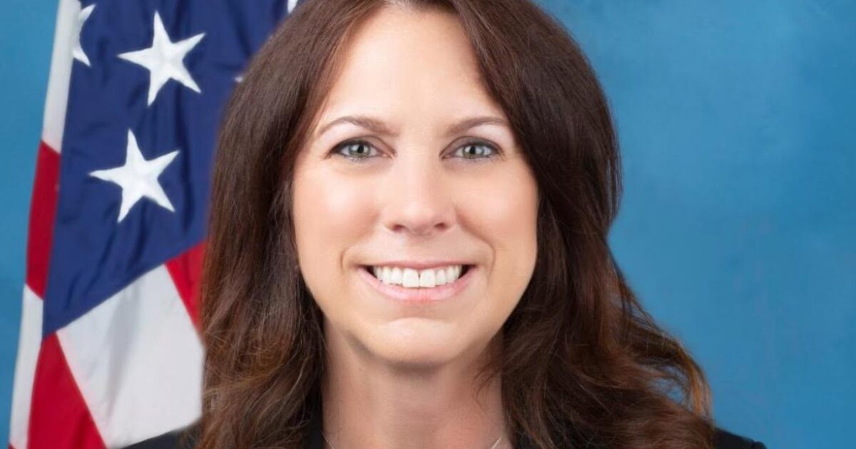 President Trump Fires Head of National Archives - A Biden Holdover Who Oversees Agency That Targeted Trump For Storing 'Classified Documents' at Mar-a-Lago | The Gateway Pundit | by Cristina Laila