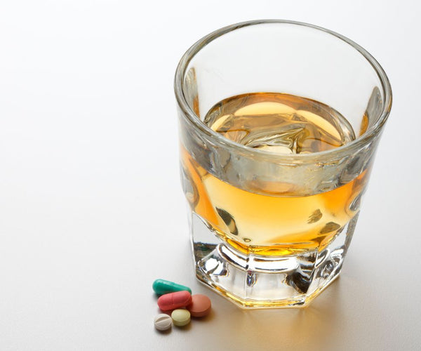 Can you Drink Alcohol with Cialis? – USA Pharma Store